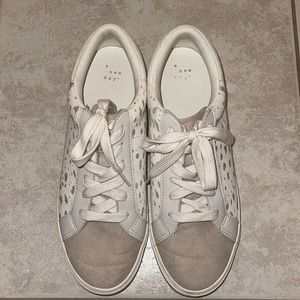 Target brand, a• new day, white and gold patterned sneakers, size 11